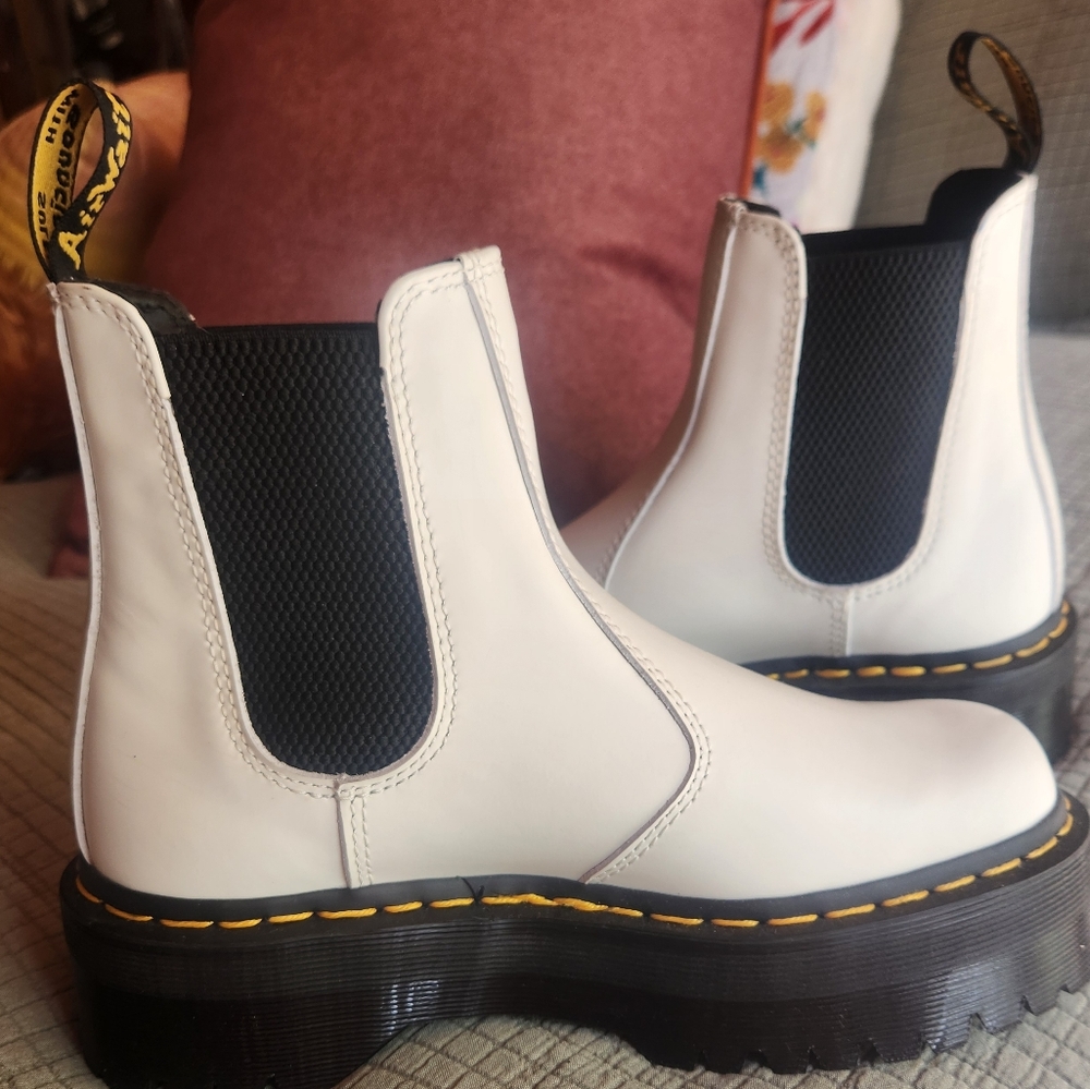 White Leather Chelsea Boots with Yellow Stitching